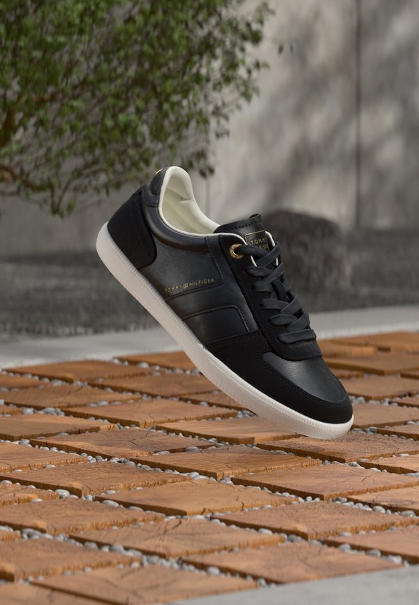 Tommy Hilfiger TRIBECA PREMIUM - Trainers - black