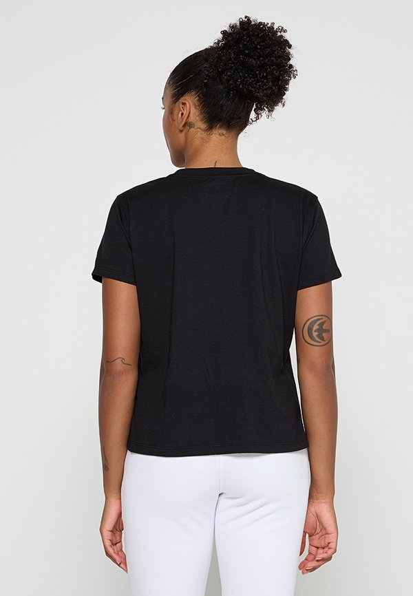 DKNY Sport