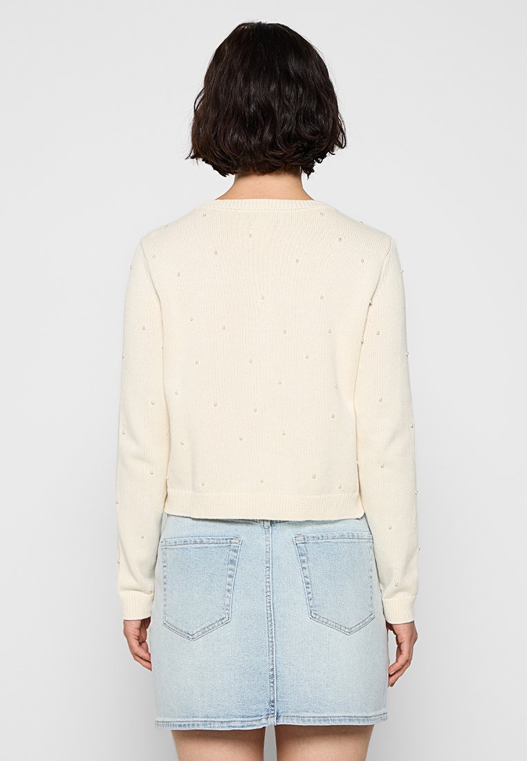 DKNY