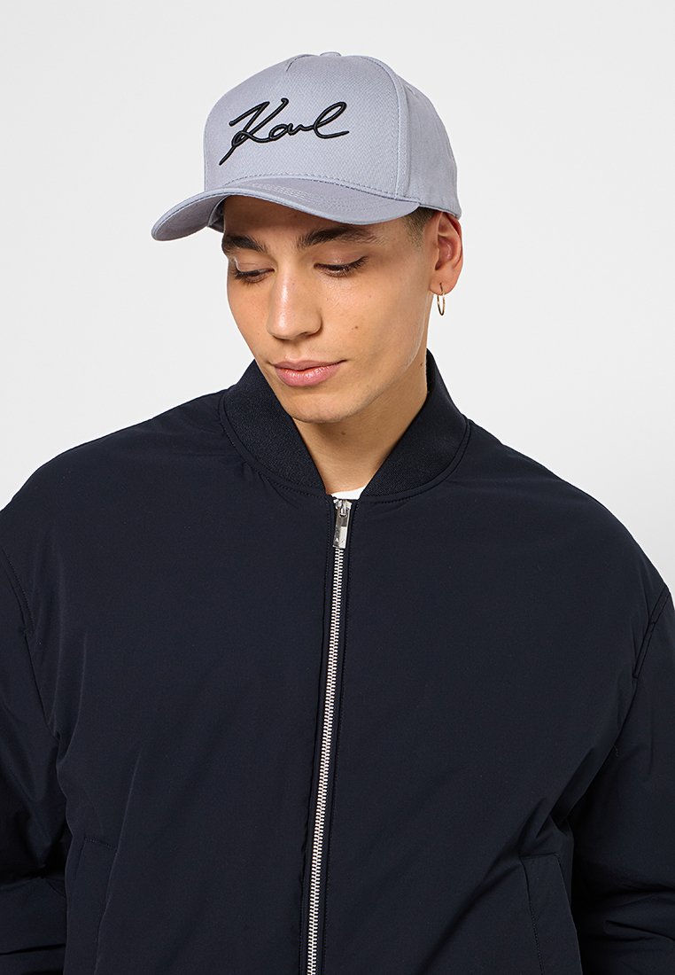 KARL LAGERFELD Cap Media 2