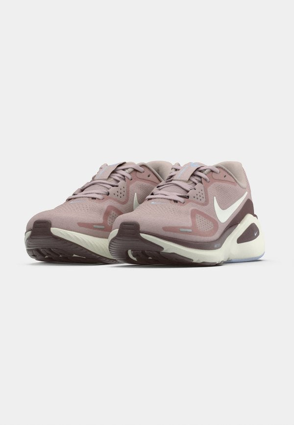 Nike Performance STRUCTURE 26