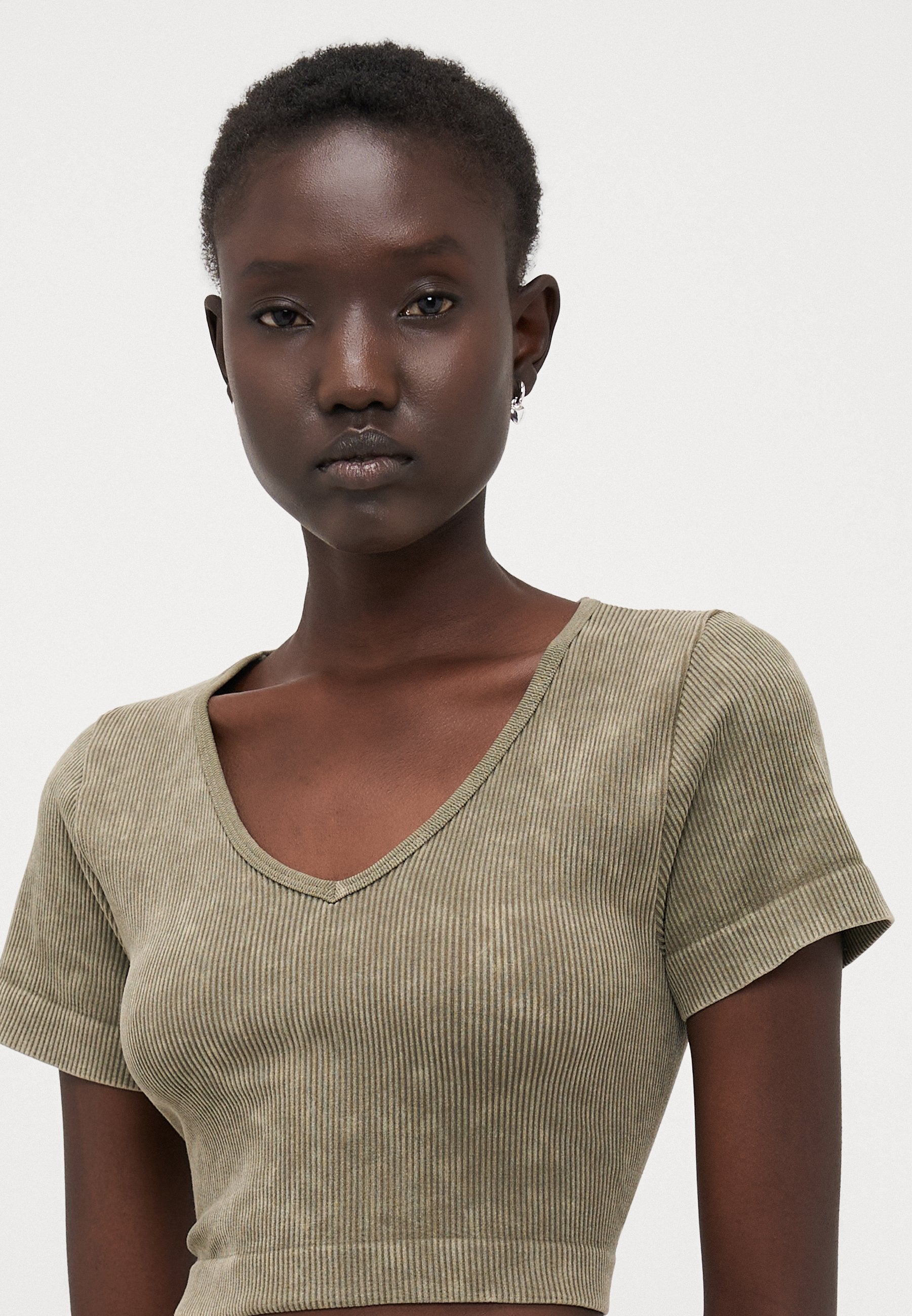 ONLY ONLLEA SEAMLESS STONE V NECK