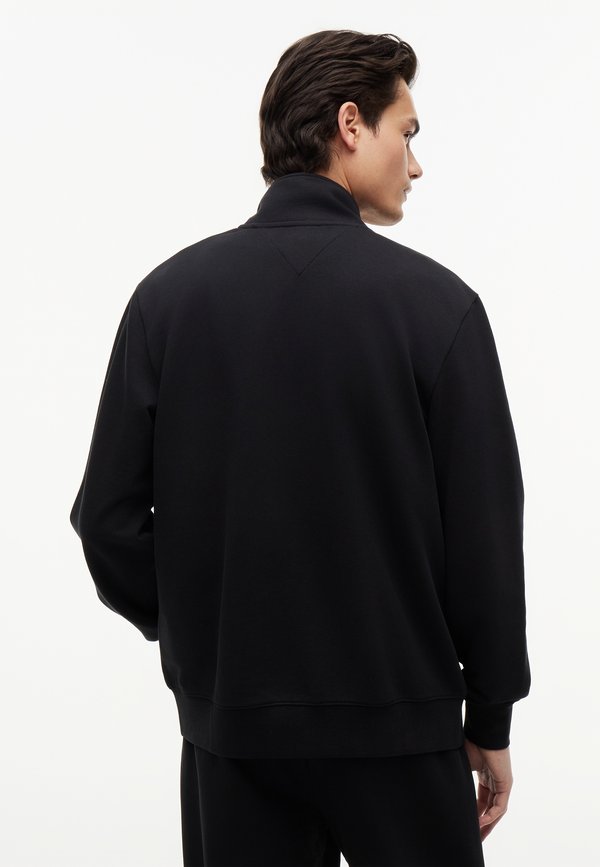 Tommy Hilfiger SCRIPT STACK STAND COLLAR BRAND LOVE