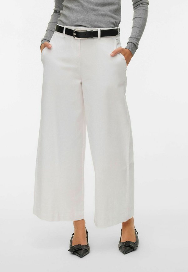 Vero Moda Wide-leg AWVANA Mid waist - Trousers - bright white