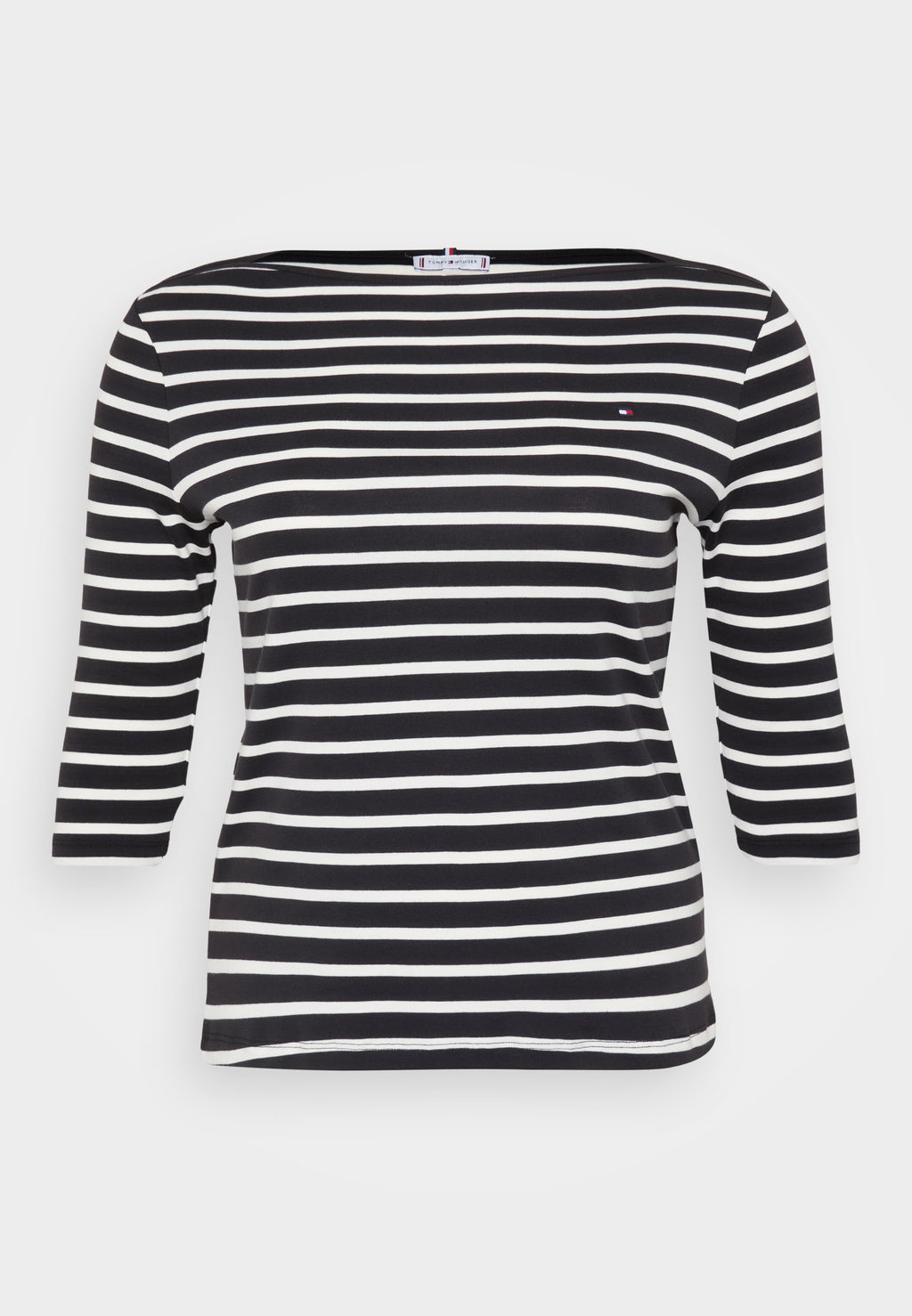 CURVE BOAT NECK THREE-QUARTER SLEEVE T-SHIRT Media 1