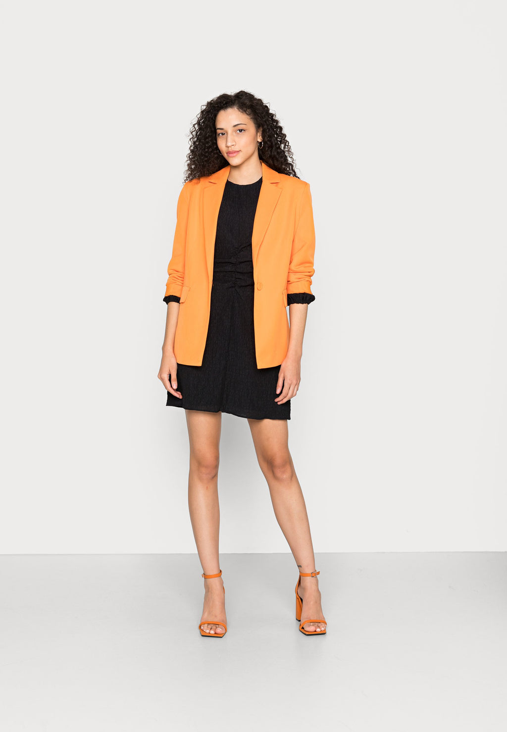 Nly by Nelly STRUCTURED CUT OUT DRESS