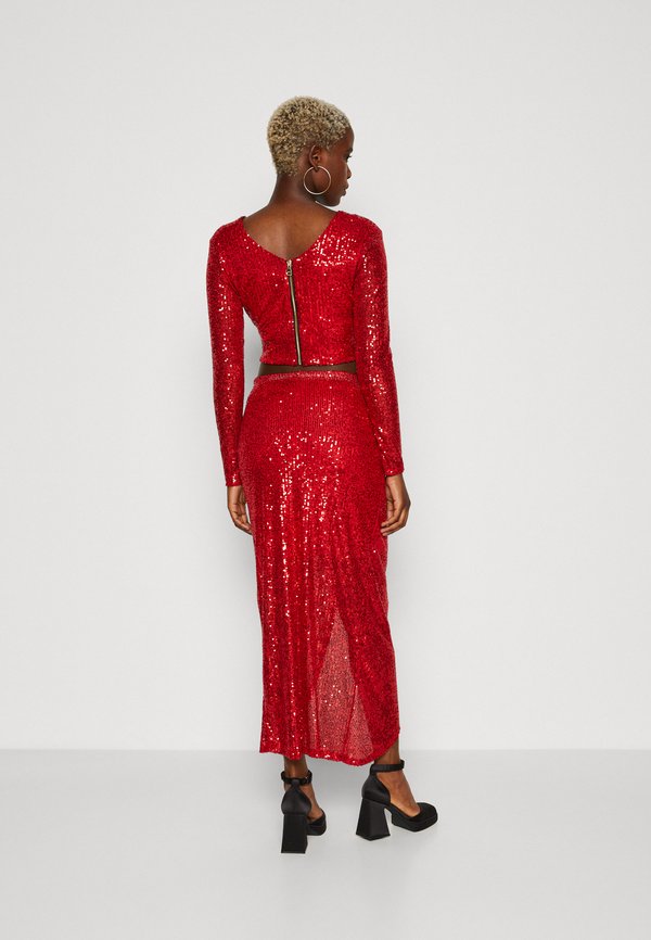 WAL G. PARTY SEQUIN DARLING TOP