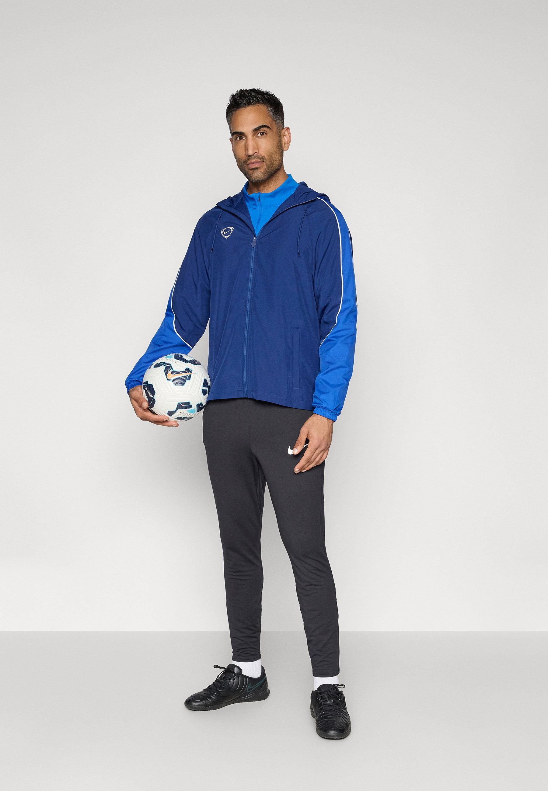 Nike Performance