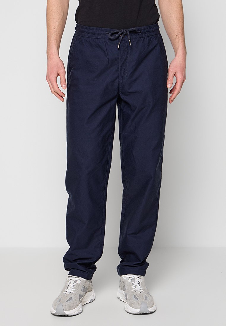 REGULAR FIT Media 1
