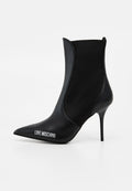 Love Moschino