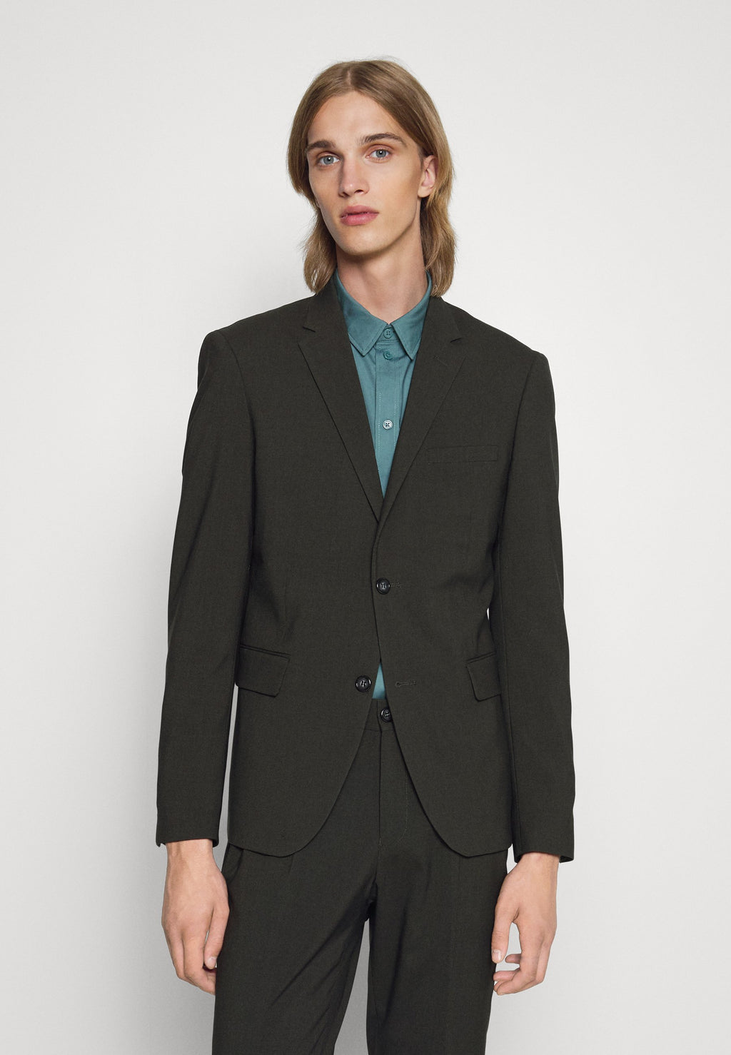 SLIM FIT PLAIN MENS SUIT Media 5