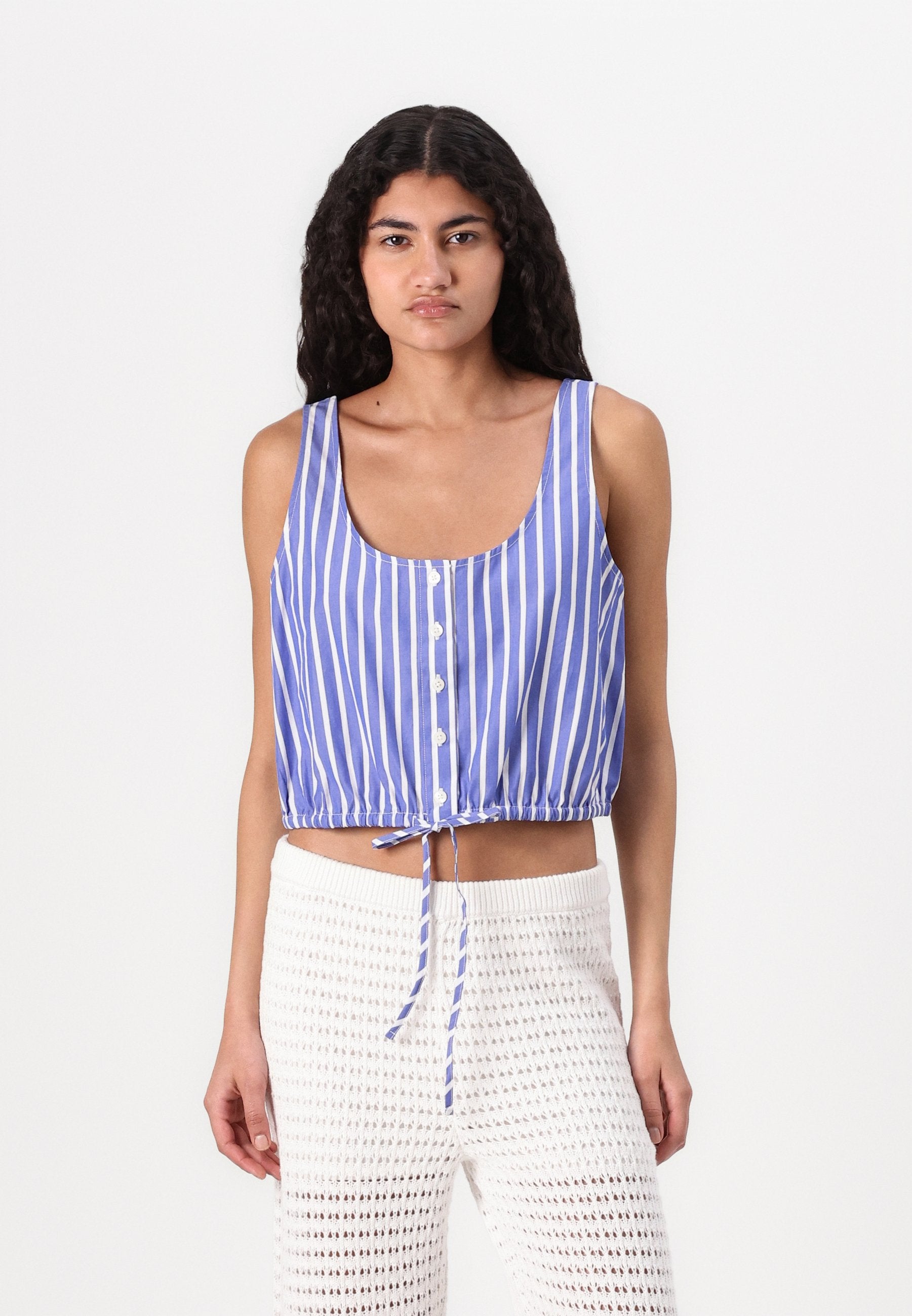 GAP FRONT CINCHED