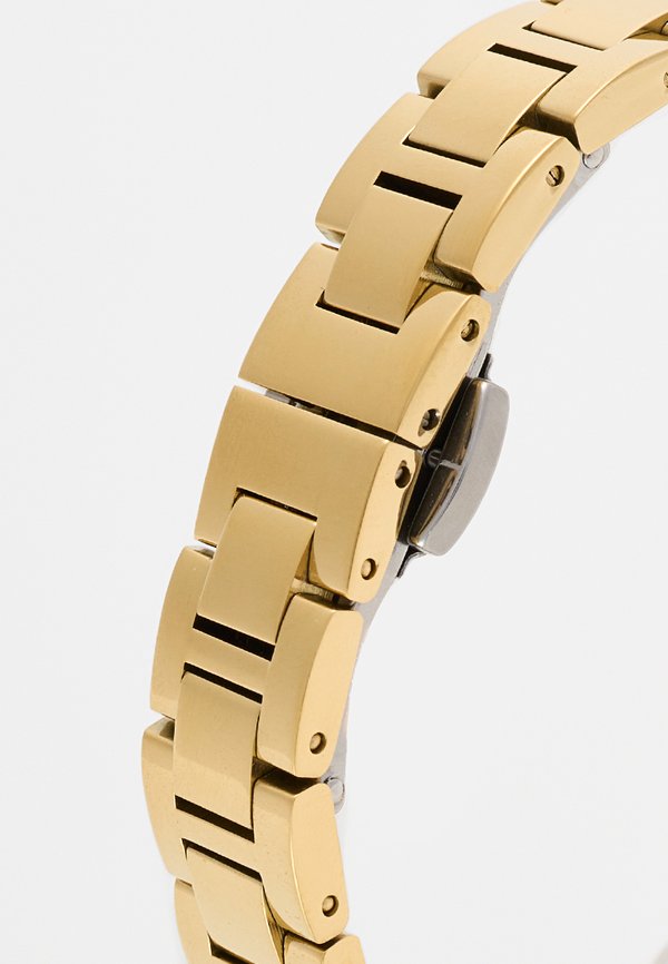 U.S. Polo Assn. SOPHIE