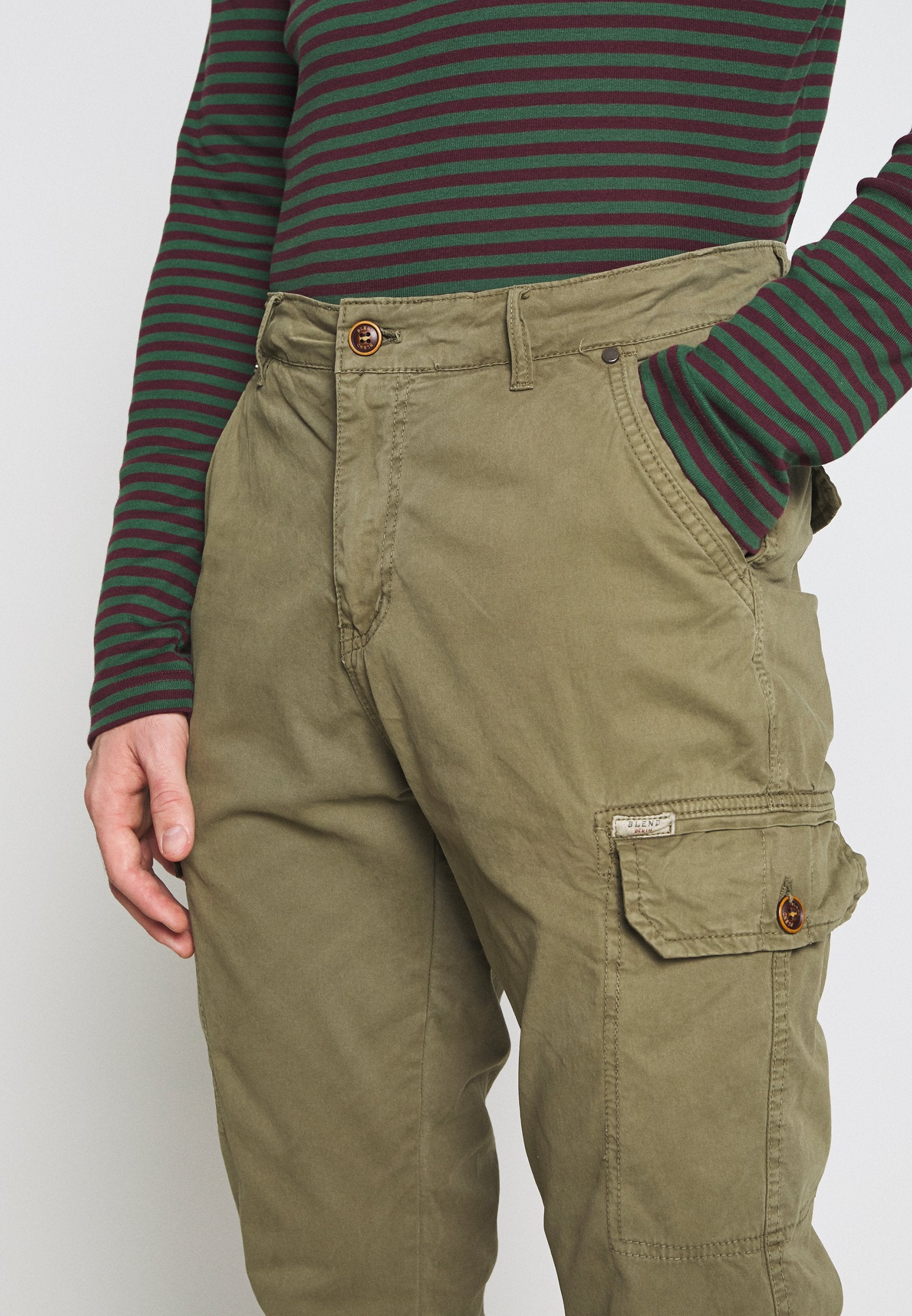 BHNAN REGULAR FIT SLIM LEG Media 5