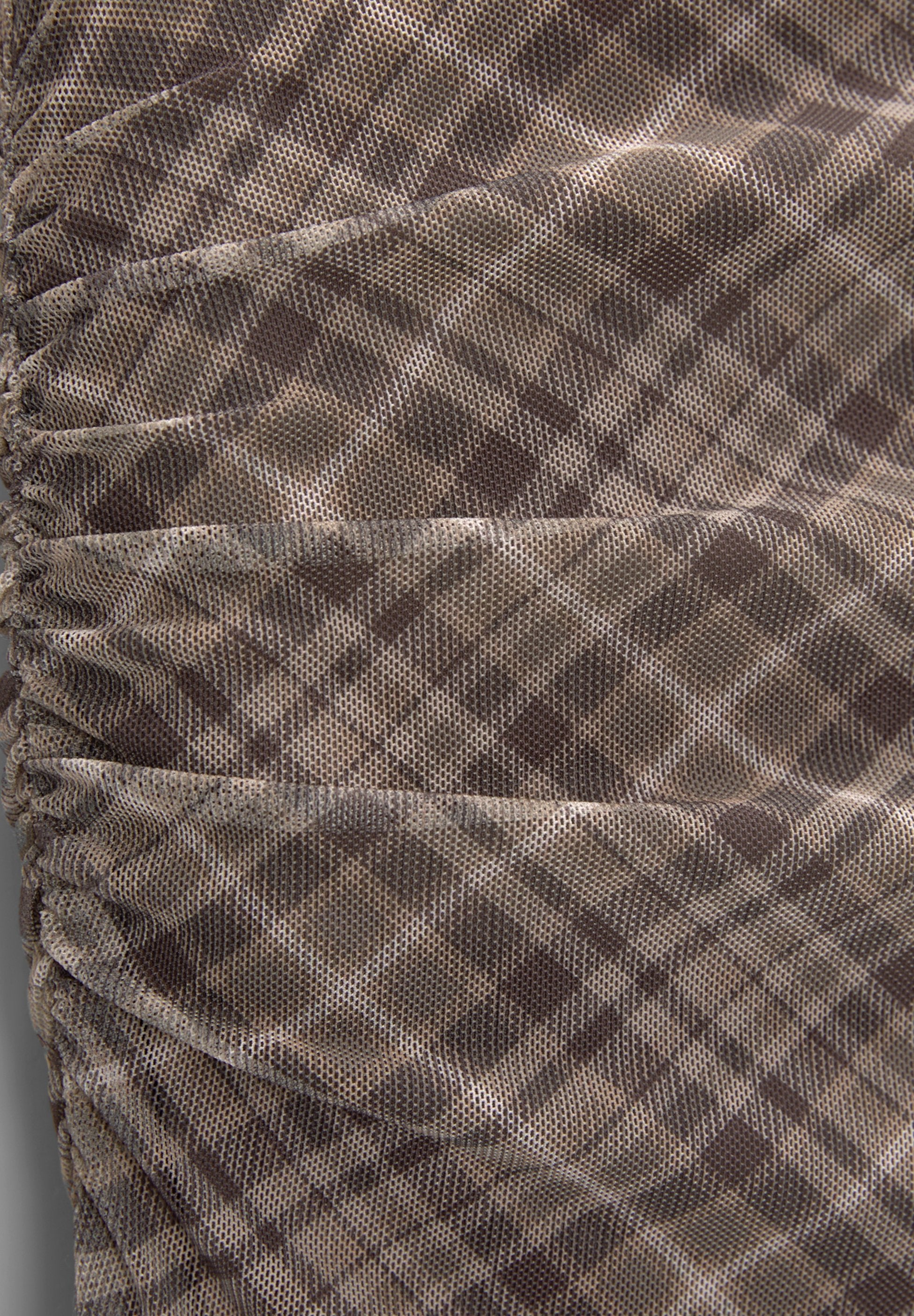 PULL&BEAR CHECK