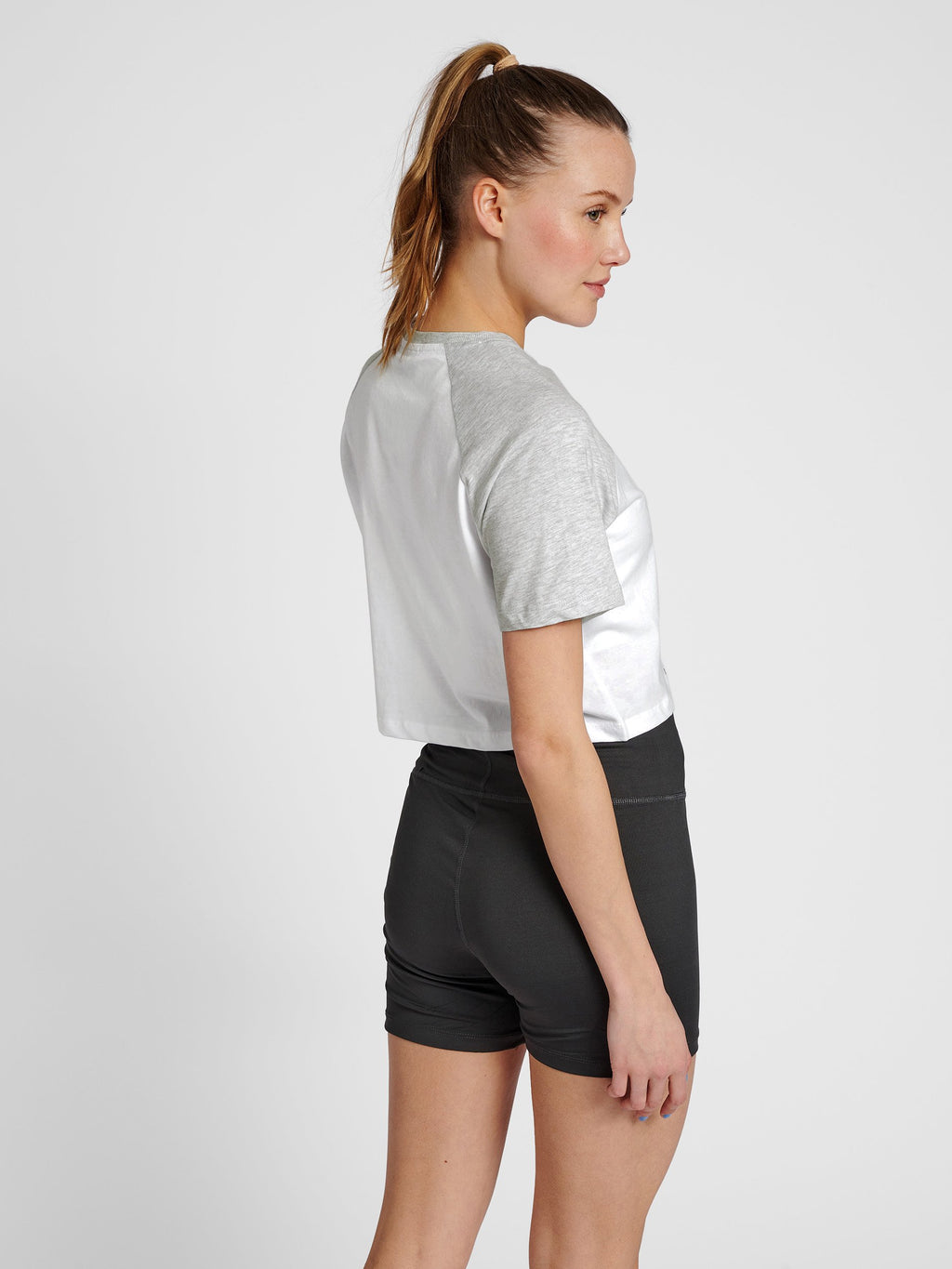 Hummel  HMLLGC NAYA CROPPED