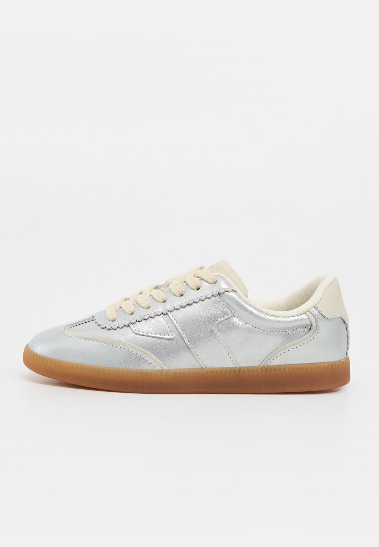 TOMS COLLINS