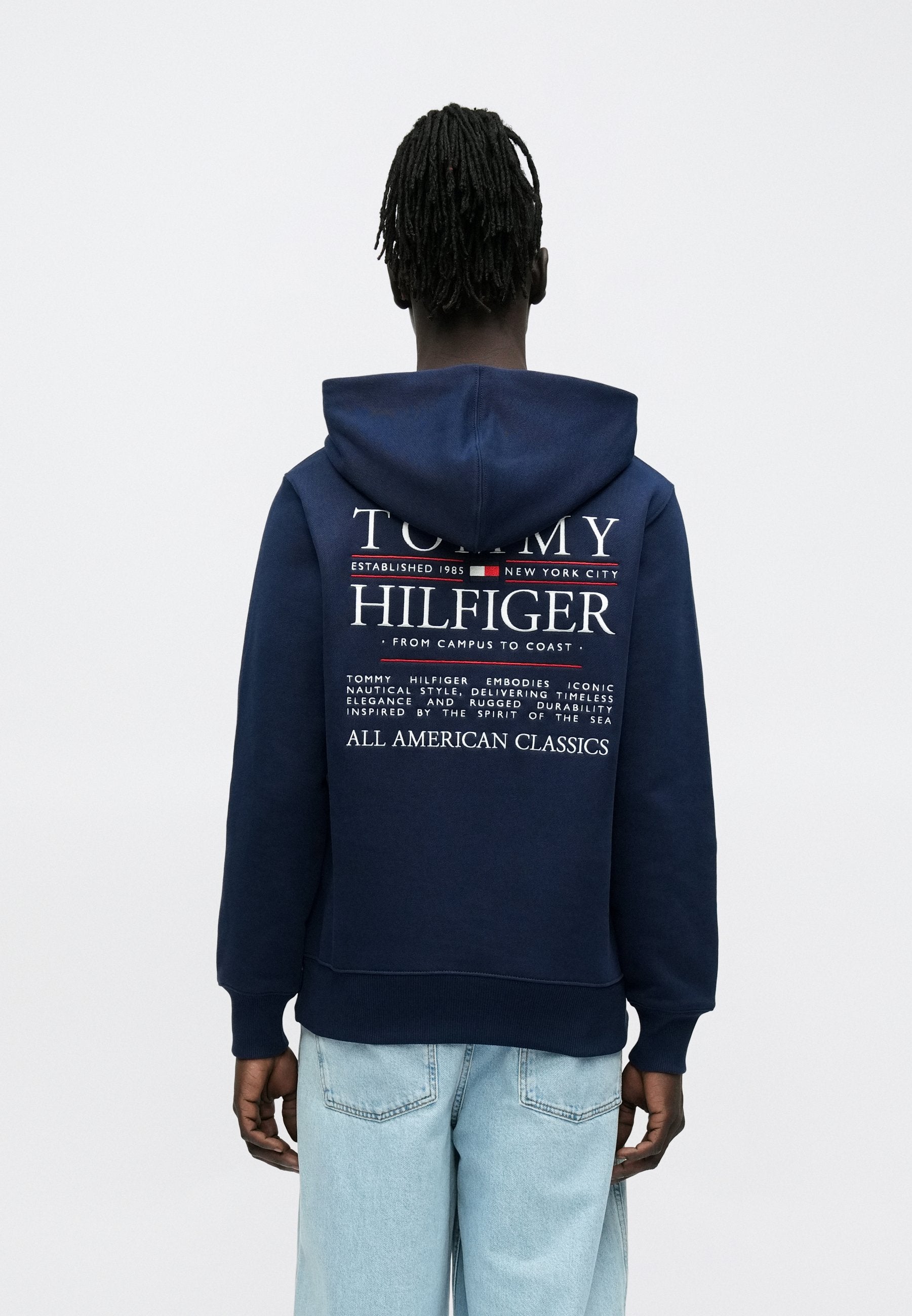 HERITAGE LOGO EMBROIDERY DRAWSTRING HOODY Media 3