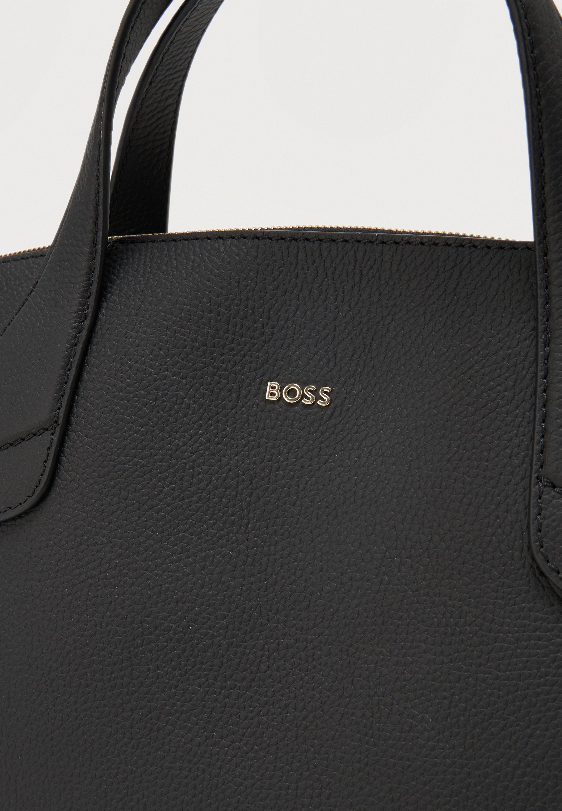 BOSS LENAH