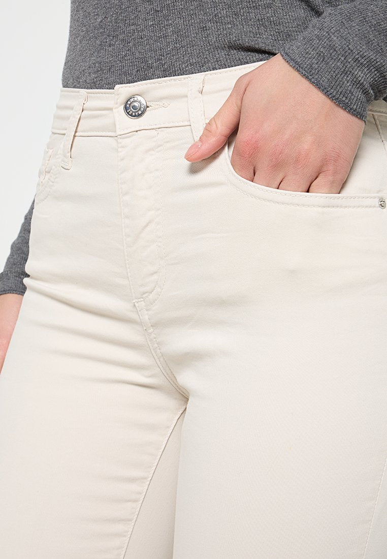Armani Exchange Jeans Skinny Fit Media 5