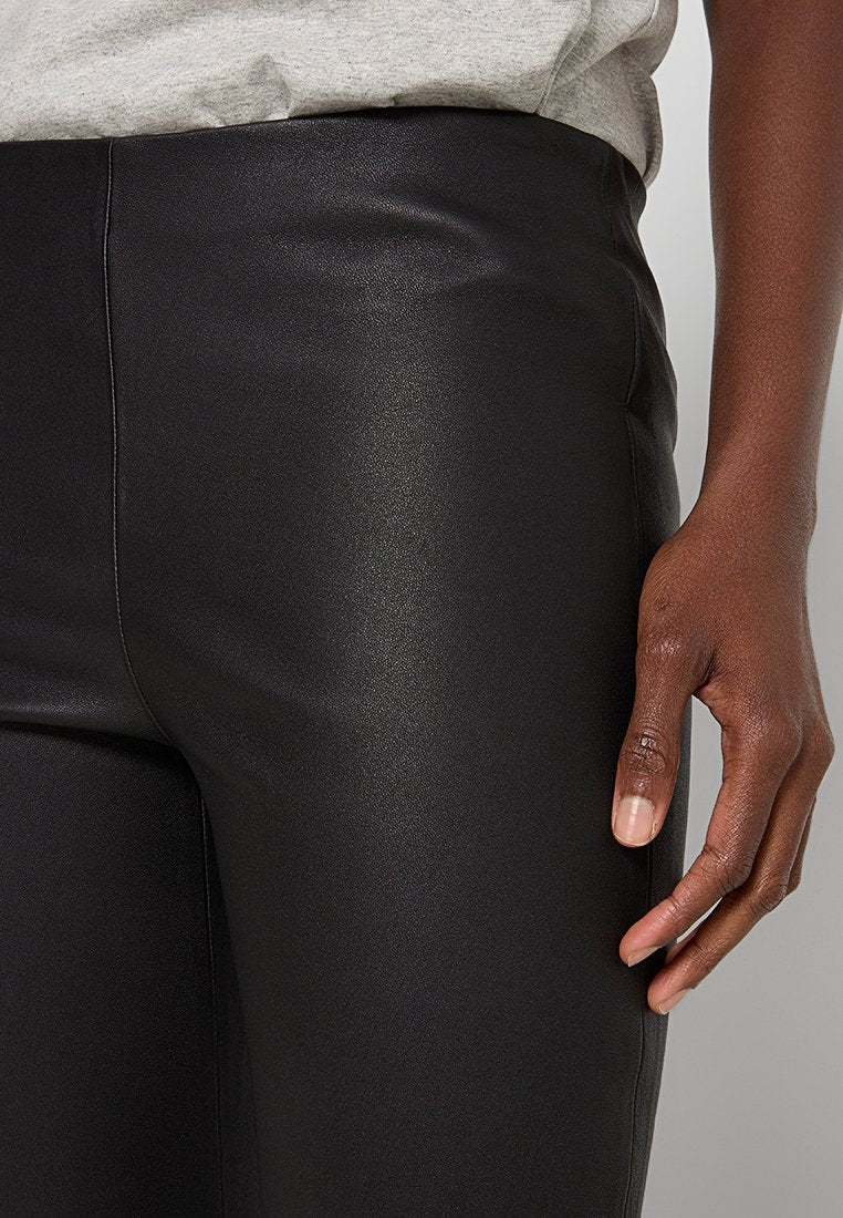 By Malene Birger EVYLINE