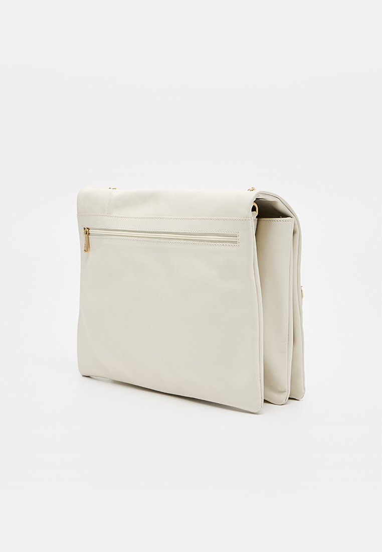 Lancel BILLIE
