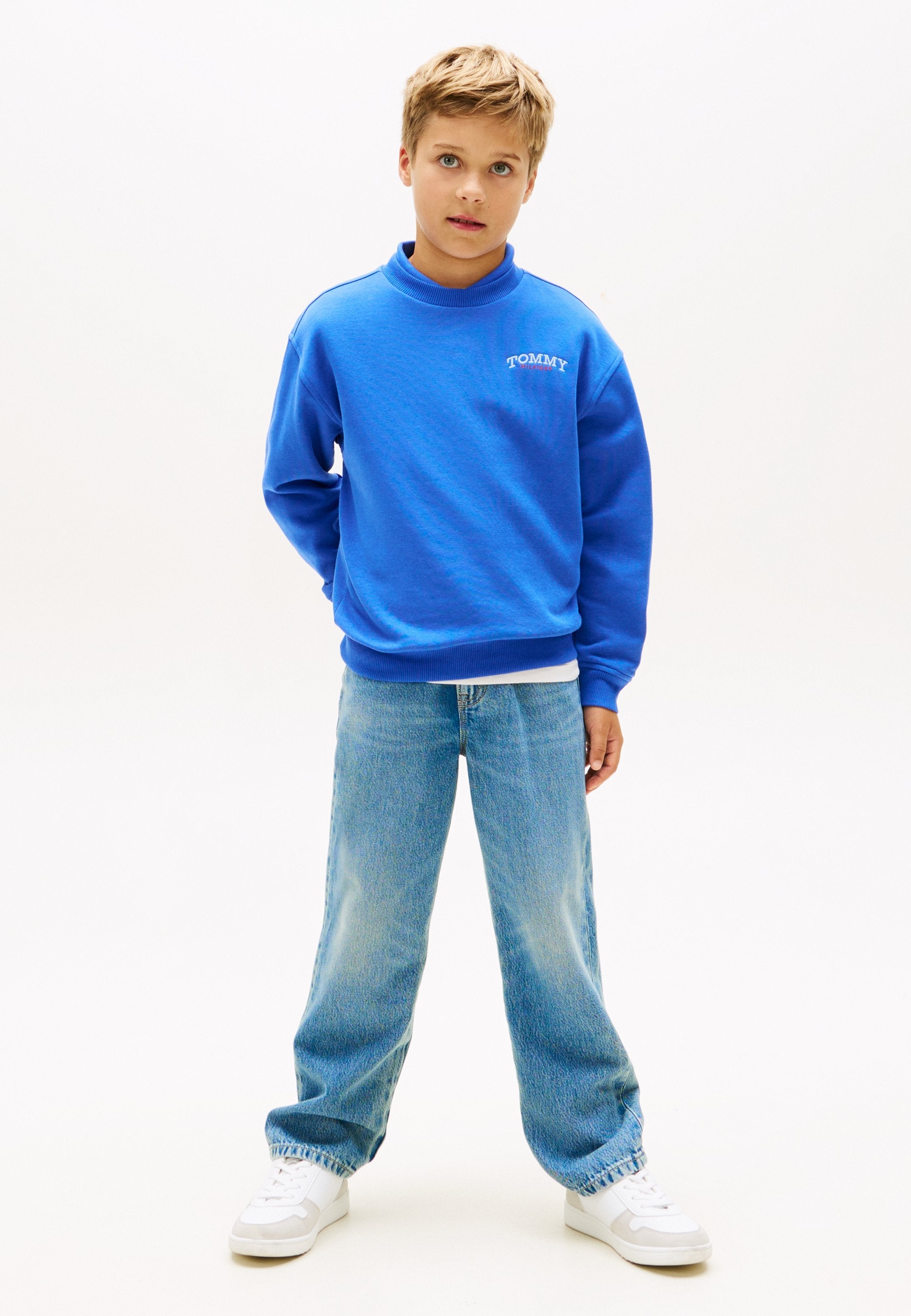 LOGO EMBROIDERY TERRY CREW NECK SWEATSHIRT Media 2