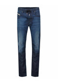 Dunkelblaue Denim-Jeans mit glatter Textur, elastischem Bund, Kordelzug und Fronttaschen mit subtilen Stickdetails.