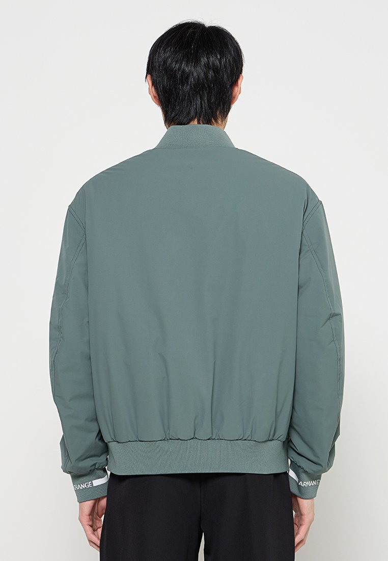 Armani Exchange Bomberjacke Media 3