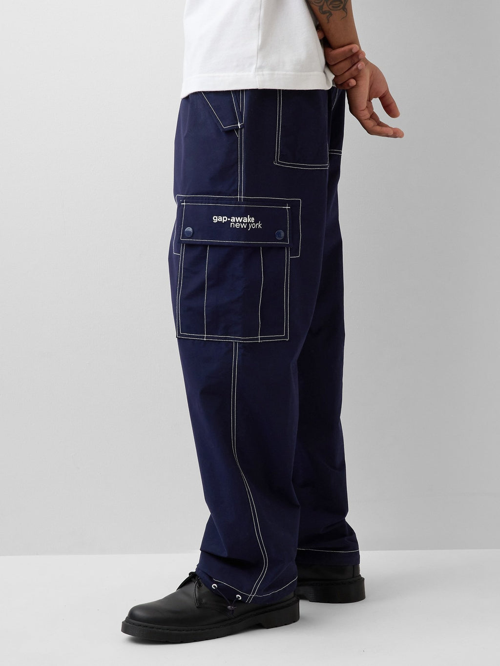 GAP GAP AWAKE NY CARGO BAGGY JOGGERS
