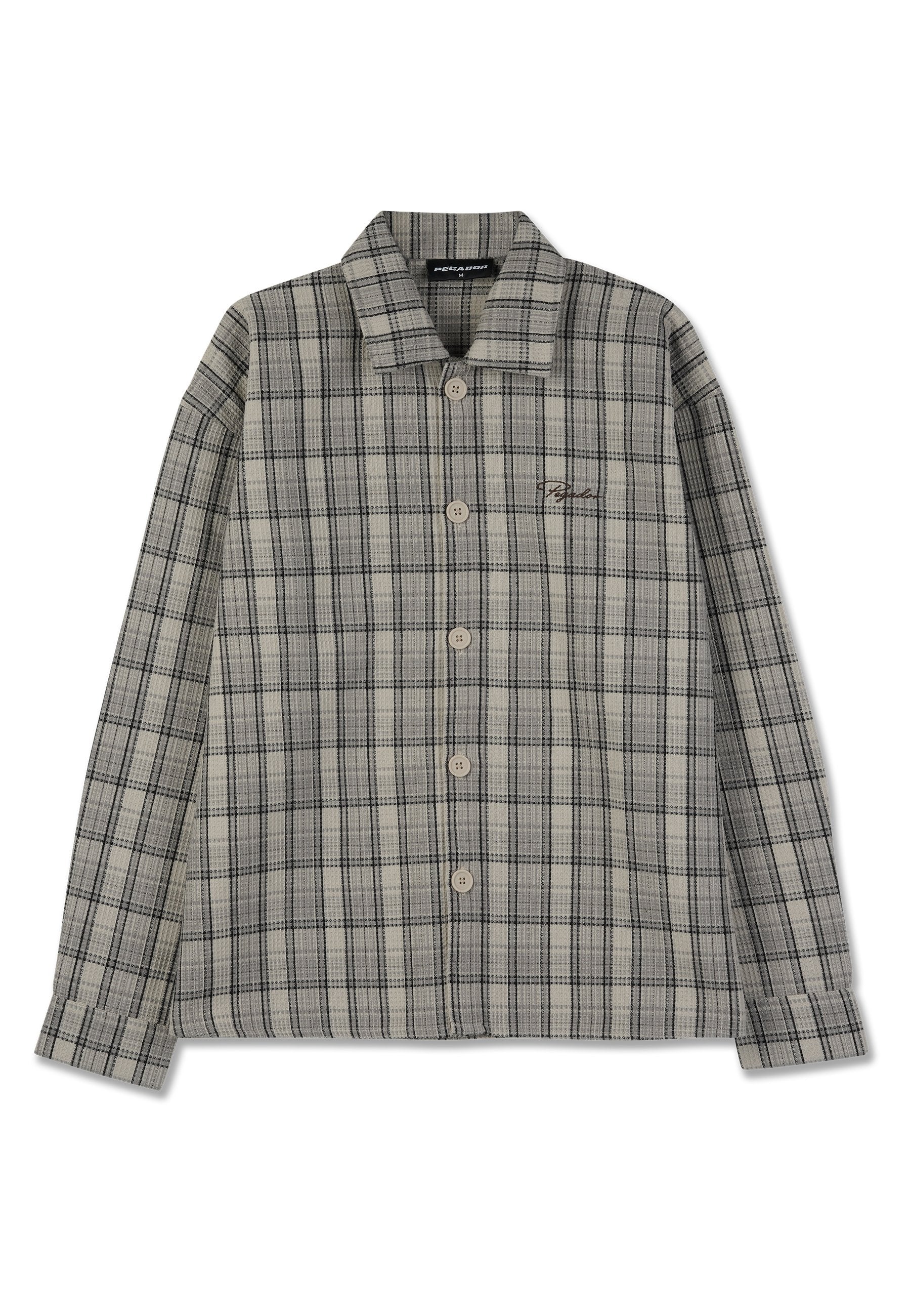 Grau-beige karierter Hemdjacke mit durchgehender Knopfleiste, Kragen und langen Ärmeln. Verfügt über ein dezentes gesticktes Logo auf der Brust.