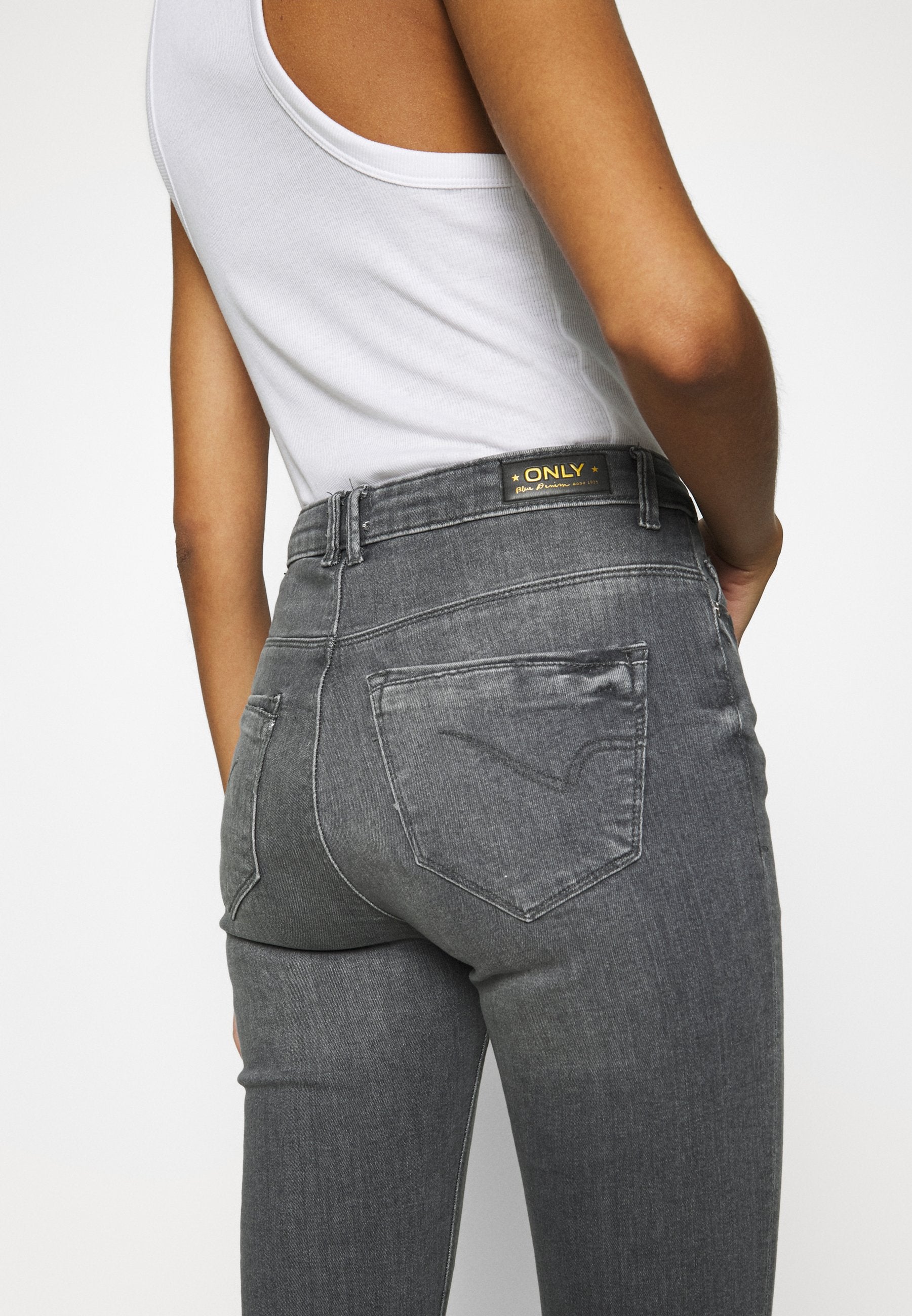 ONLPAOLA FLARED JEANS Media 6