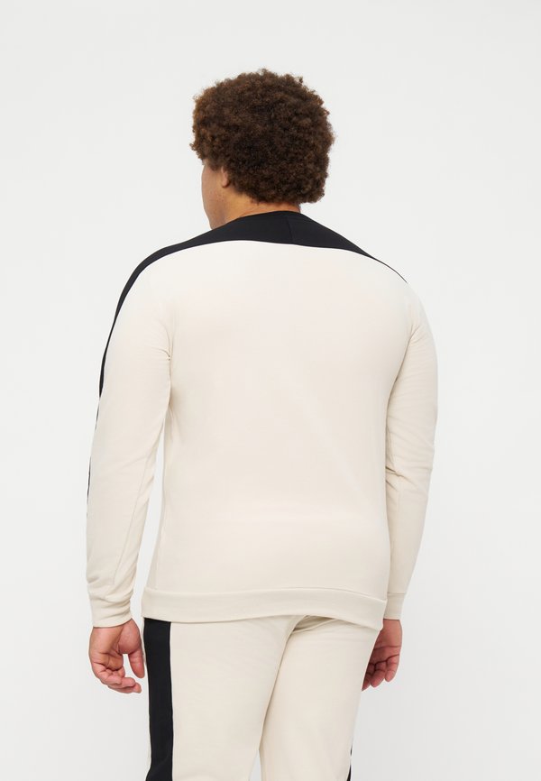 EA7 Emporio Armani