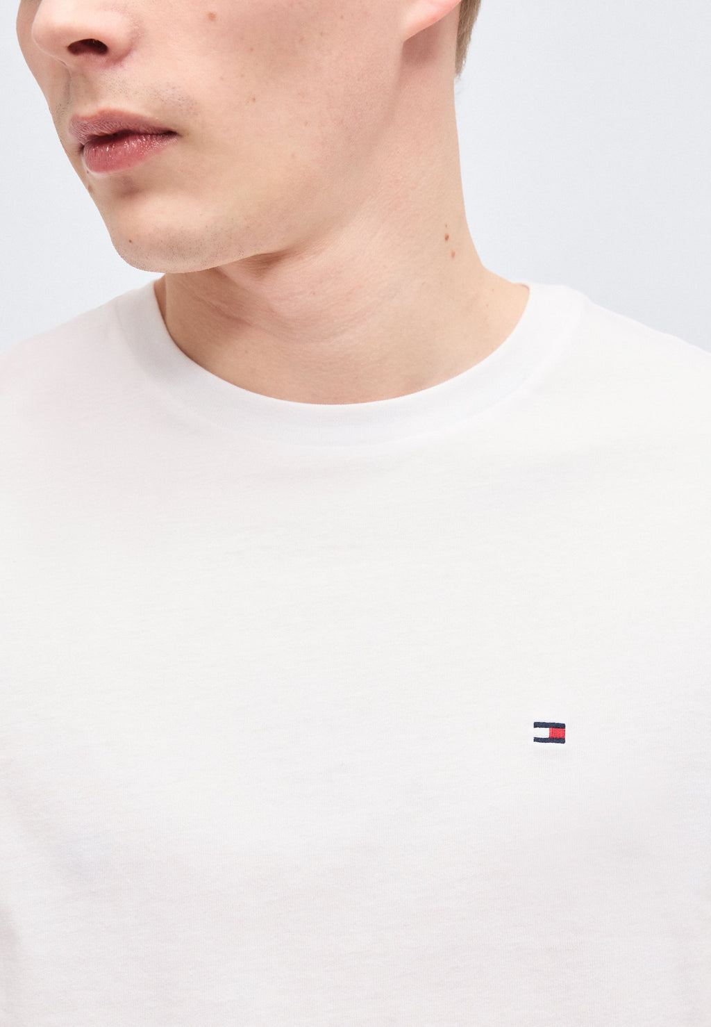 FLAG BACK TEE EXCLUSIVE Media 8