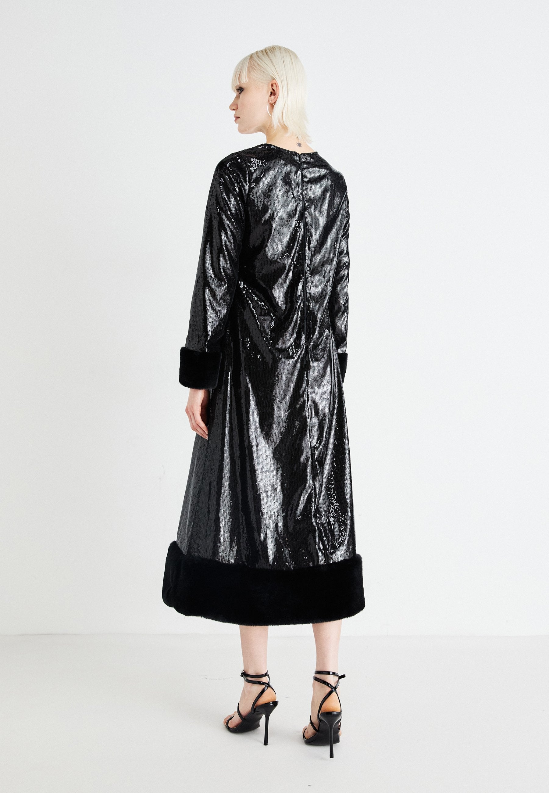 Sister Jane PALAIS SEQUIN MIDI DRESS