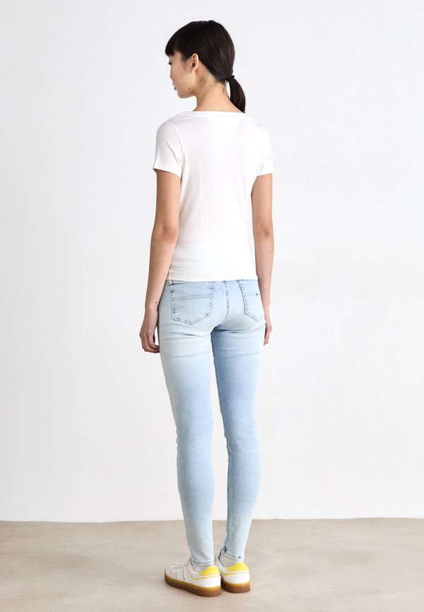 Tommy Jeans SLIM V NECK TEE