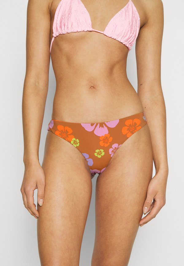 Roxy SURF.KATE.CHEEKY