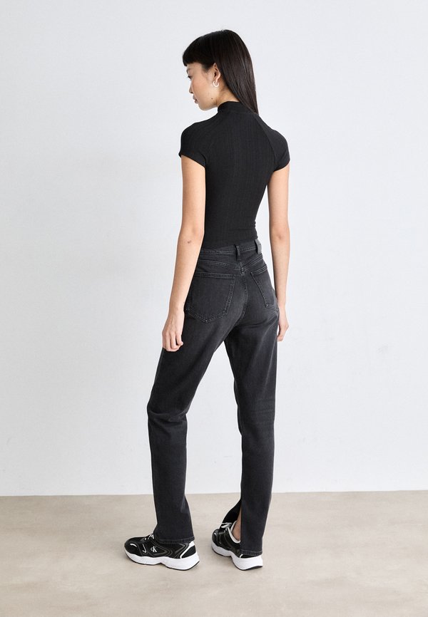 Calvin Klein Jeans AUTHENTIC