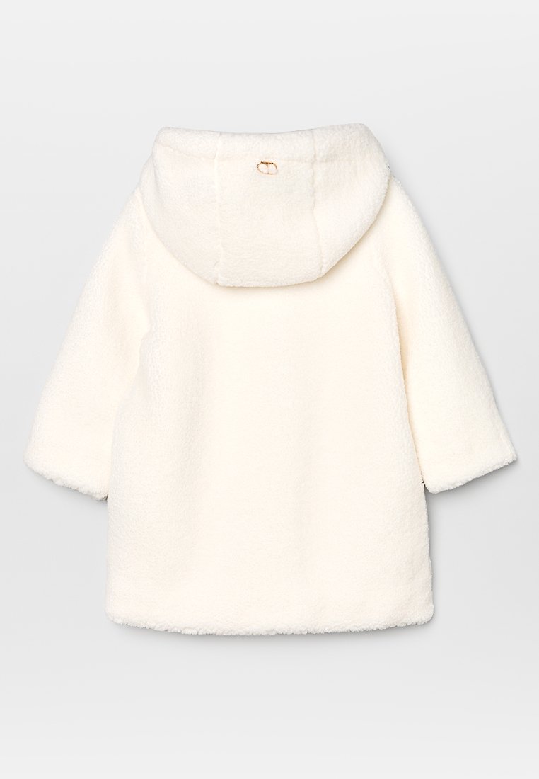 TWINSET