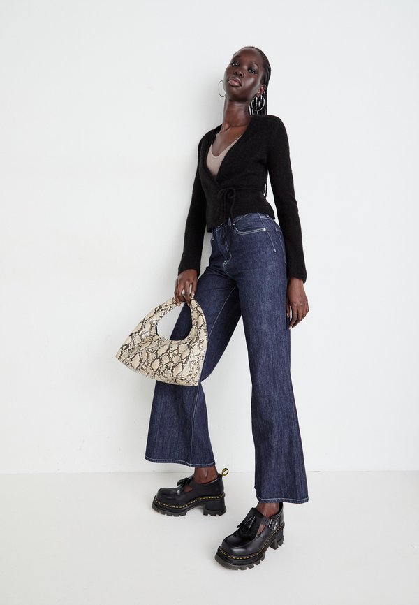 Gina Tricot