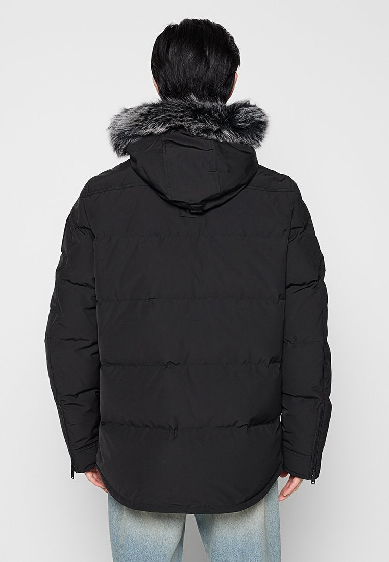 Moose Knuckles ONYX ROUND ISLAND