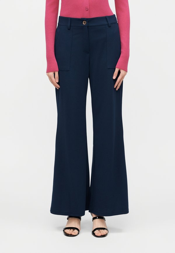 MICHAEL Michael Kors FULL LENGTH BOOTCUT PANT