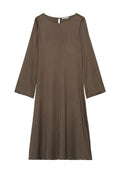 MIDI LENGTH BOAT NECKLINE BELTED Media 1