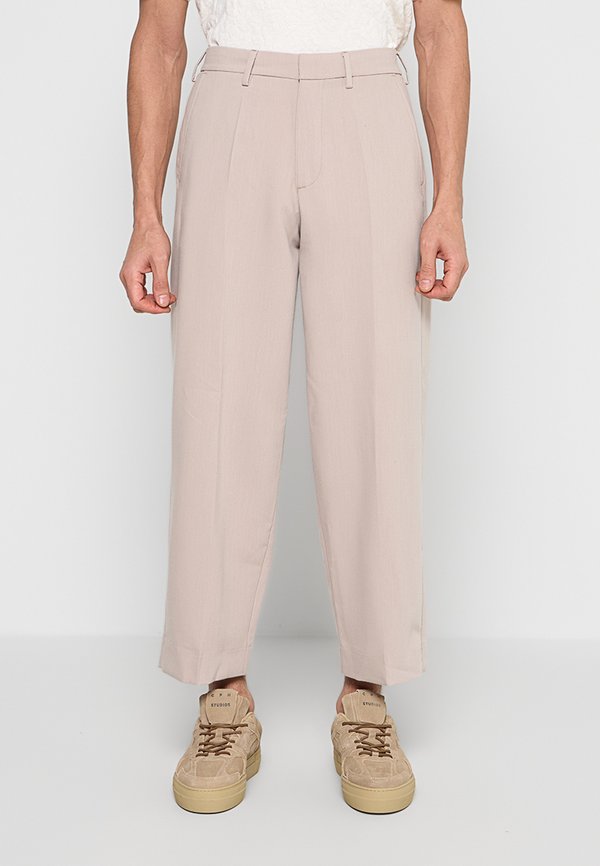 Abercrombie & Fitch MAY4 BAGGY FIT