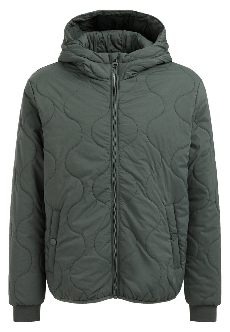 Steppjacke mit Kapuze in Dunkelgrün, mit einem Reißverschluss, elastischen Bündchen und seitlichen Taschen. Verfügt über gebogene Nähte für zusätzliche Textur.