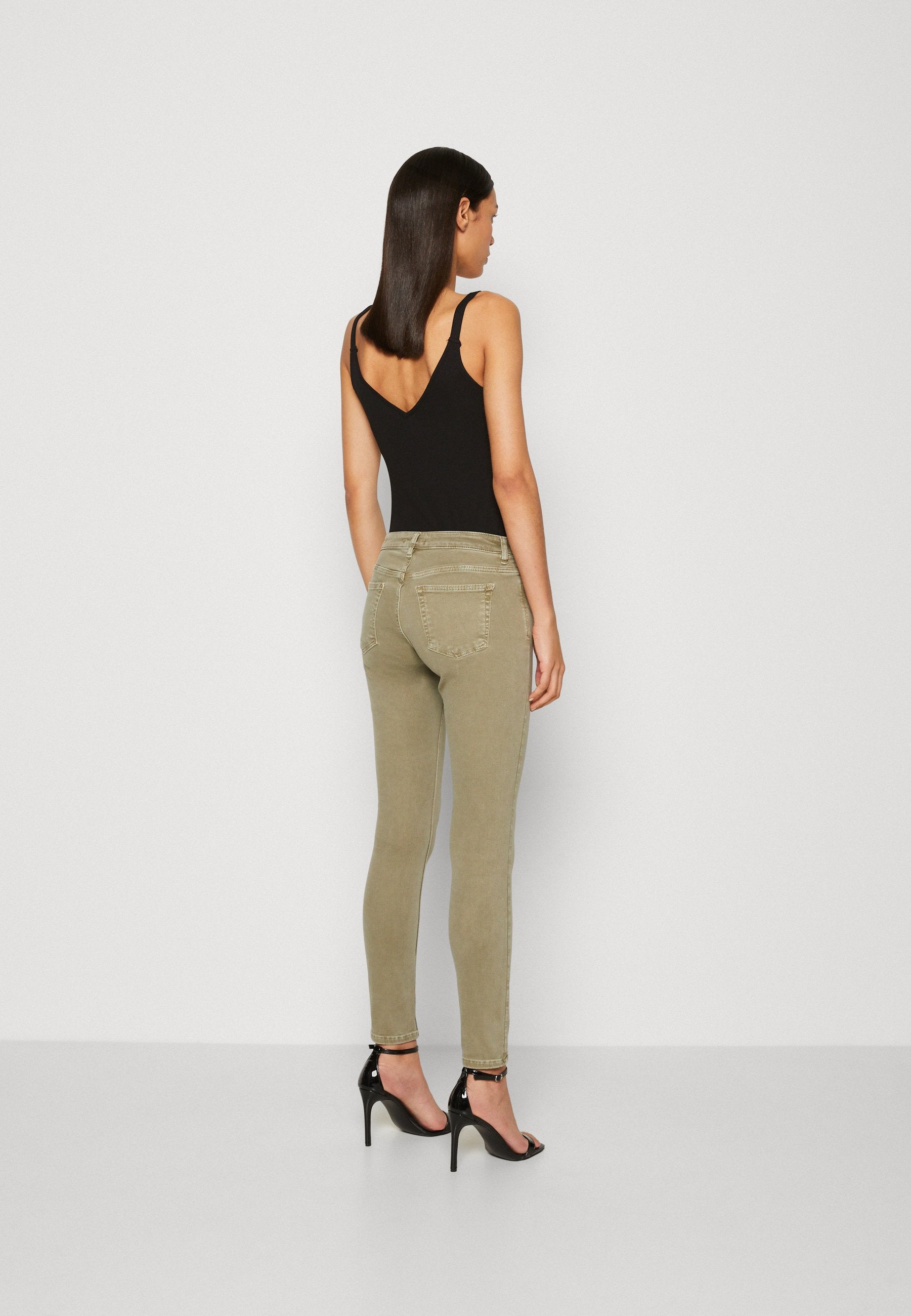 Esprit Jeans Skinny Fit Media 4