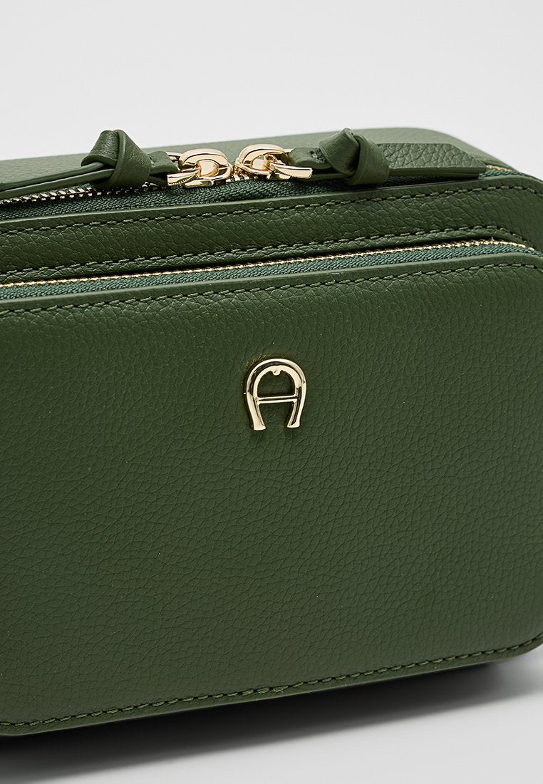 AIGNER