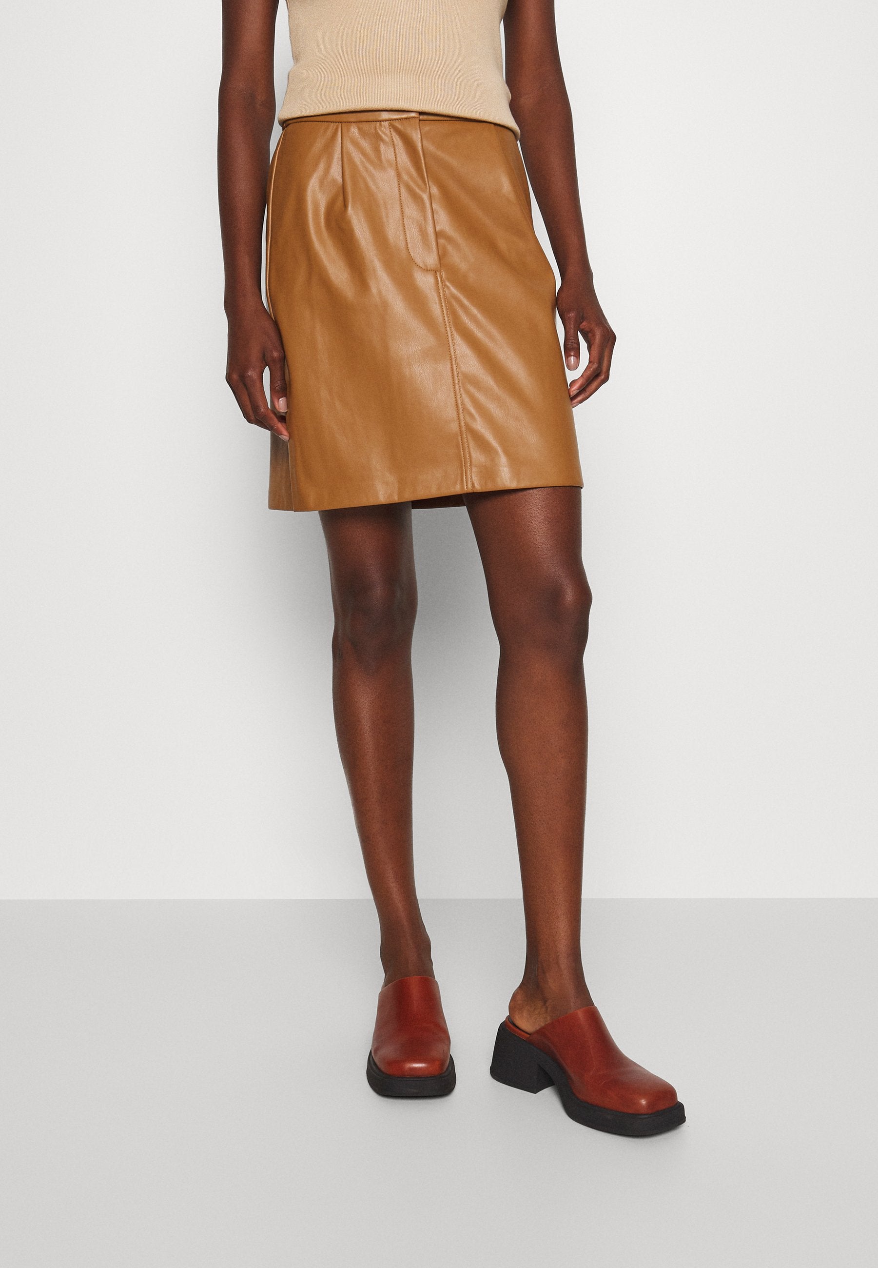 VILA Tall VILINE SHORT COATED SKIRT