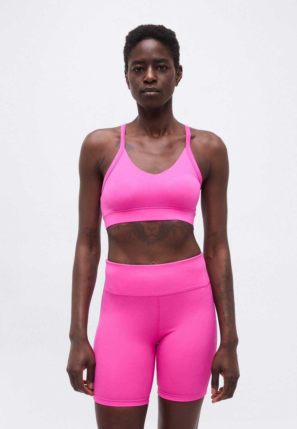 Even&Odd active MEDIUM SUPPORT SPORTS BRA WITH ADJUSTABLE CROSS BACK STRAPS
