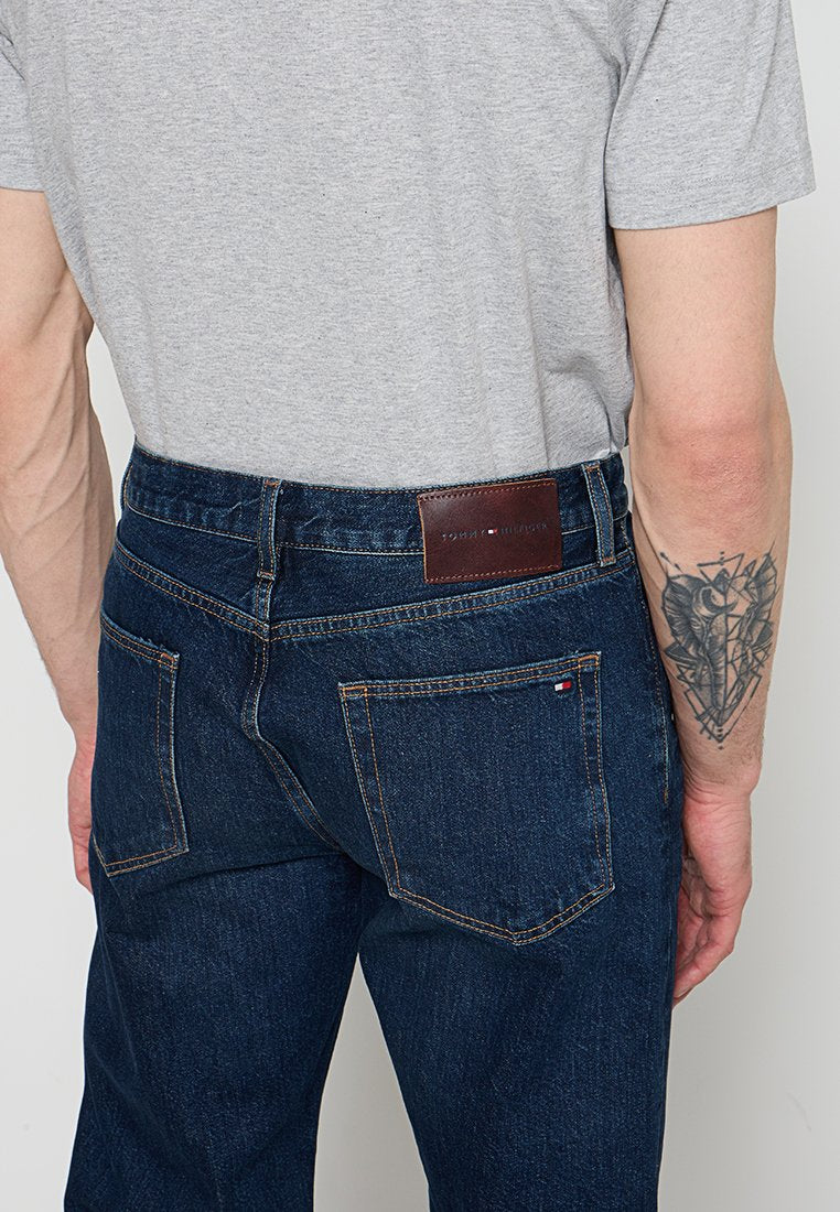 REGULAR FIT Media 5